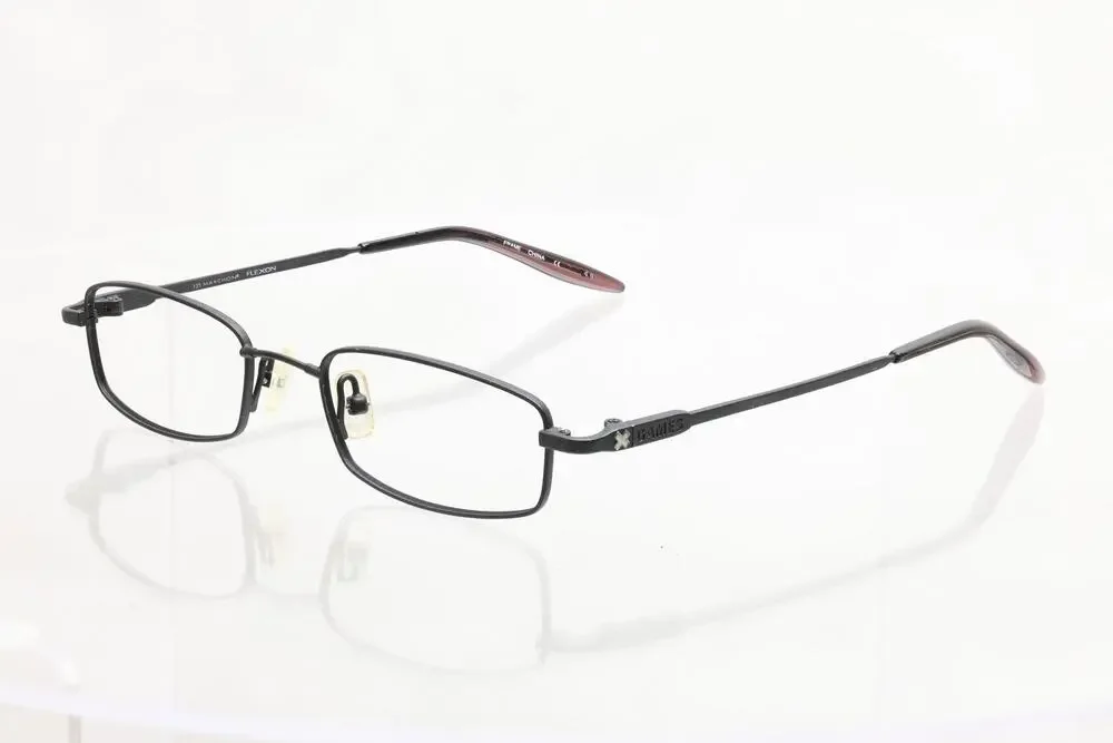 Marchon Flexon X Games Ripped 48-18-135mm Eyeglass FRAMES ONLY - VERY GOOD
